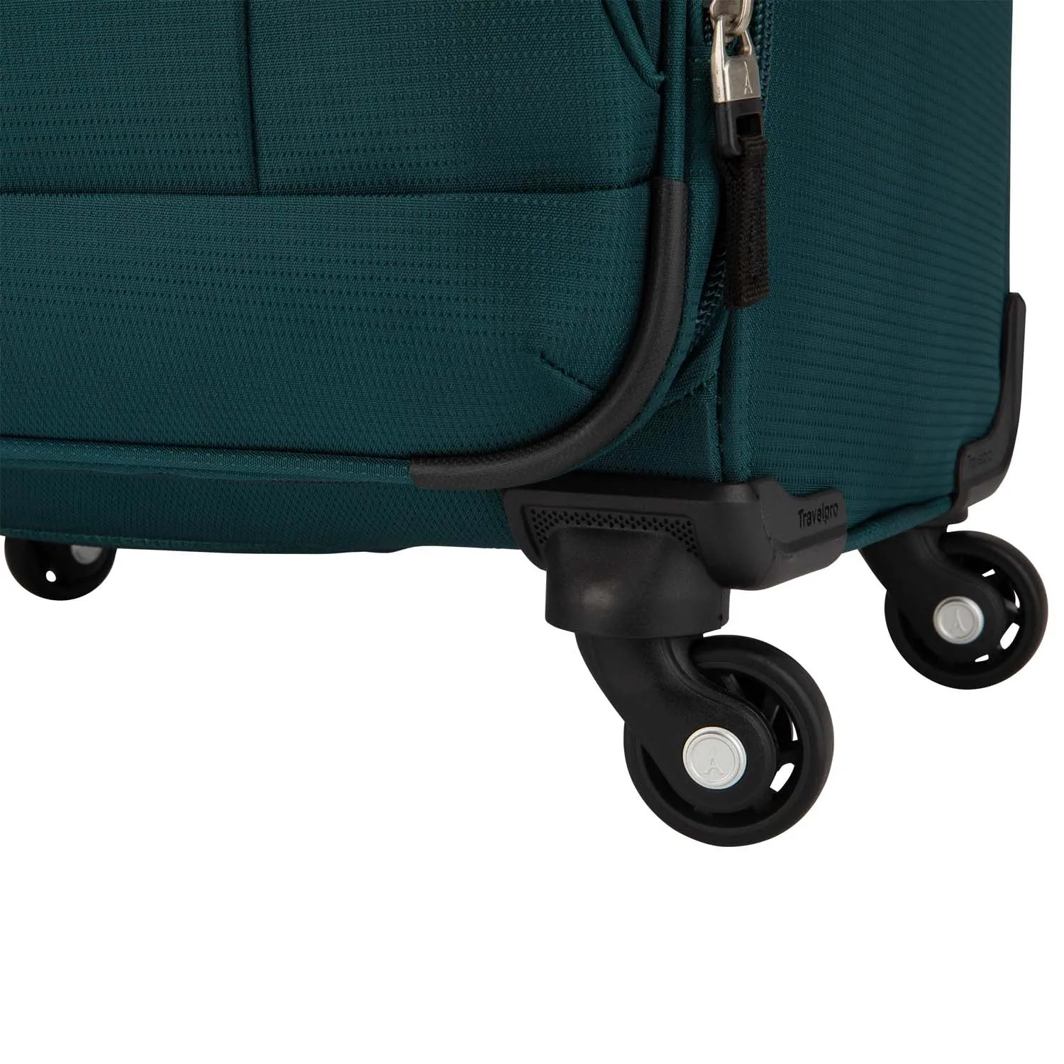 Connoisseur 4 31.5 Inch Large Expandable Spinner Suitcase